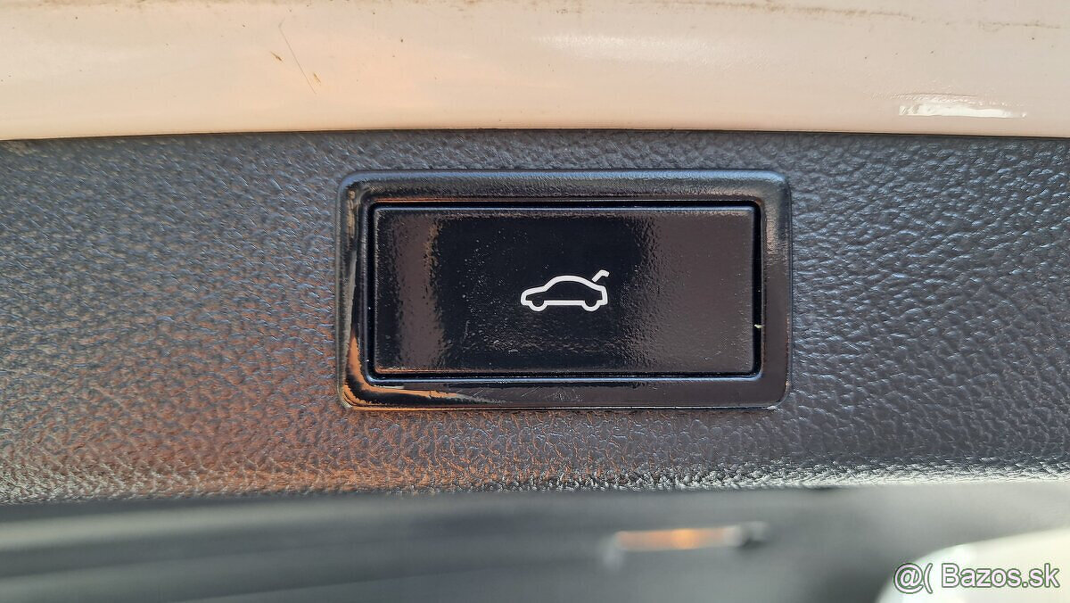 Škoda Superb Combi ELEGANCE 2.0TDi CR DSG PANORAMA - 18