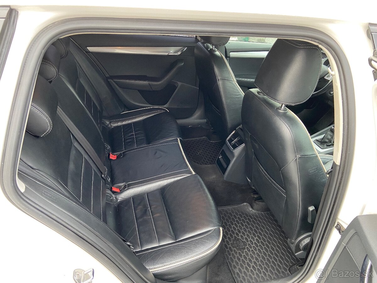 ŠKODA OCTAVIA COMBI 3 1.6 TDi GREENLINE - 18