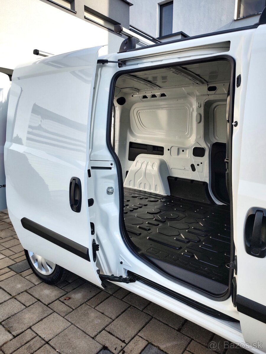 Opel Combo Van 1.4 CNG Turbo L2H1 2400 - 18