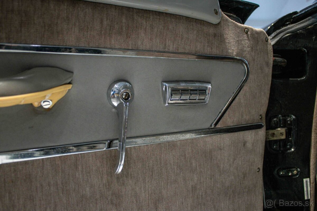 Čajka GAZ M13 - 18