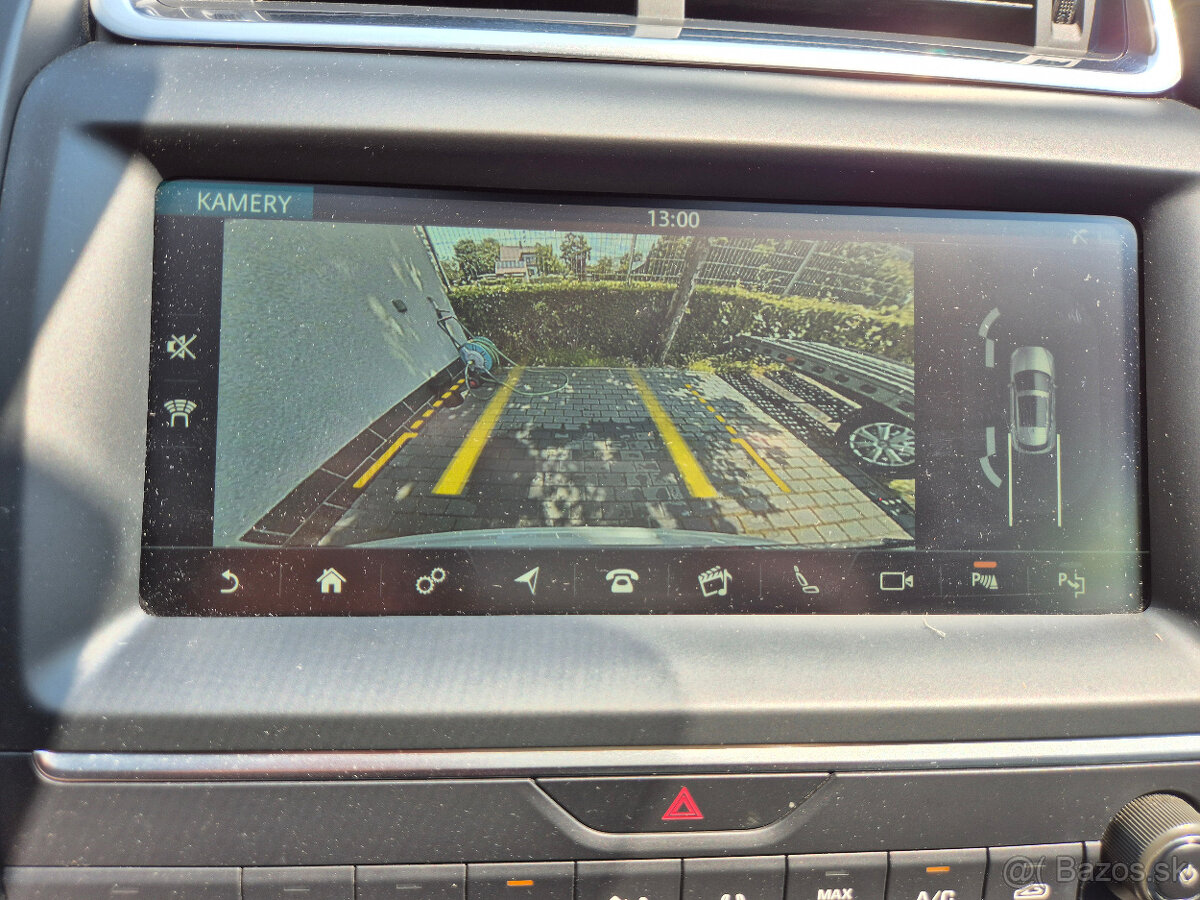 Jaguar E-Pace 2,0Ti P250 184Kw R-Dynamic Led 499.999Kč - 18