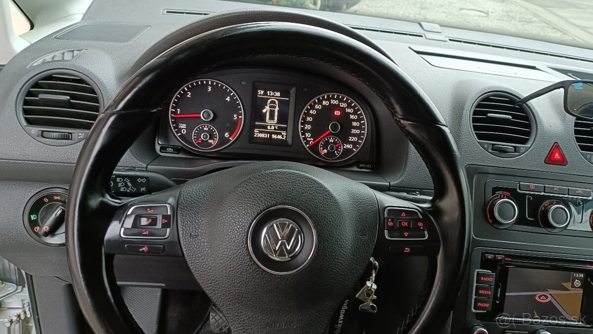 VOLKSWAGEN CADDY MAXI 7 MIEST 2.0 TDI 103 kW ODPOČET DPH - 18