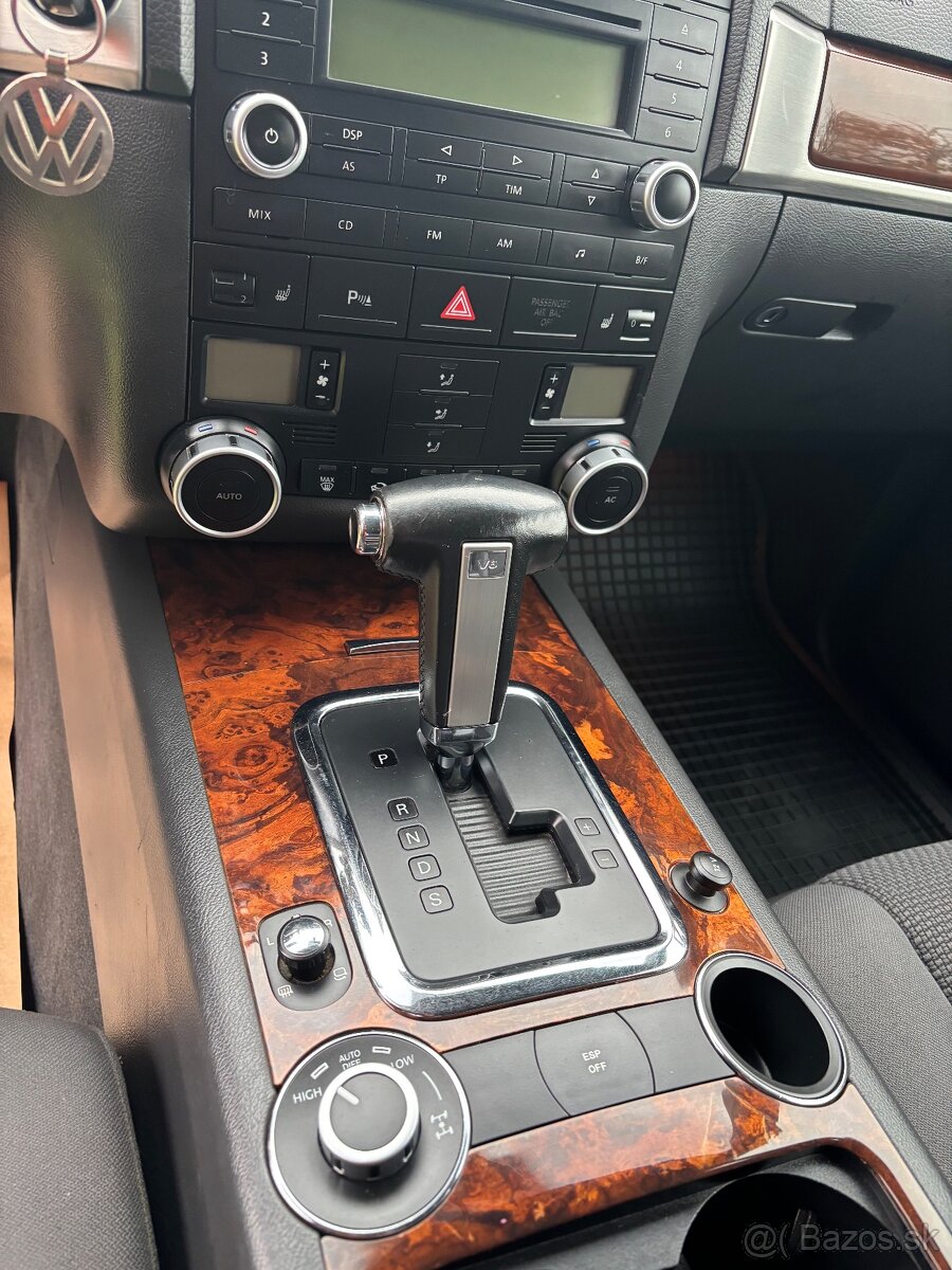 VW Touareg V6 3.0TDI - 18