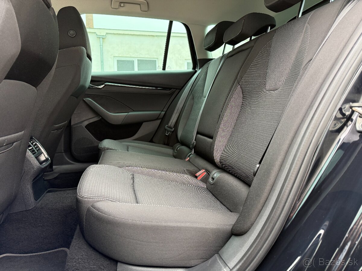 Skoda Octavia Combi 2.0 TDI DSG - 18