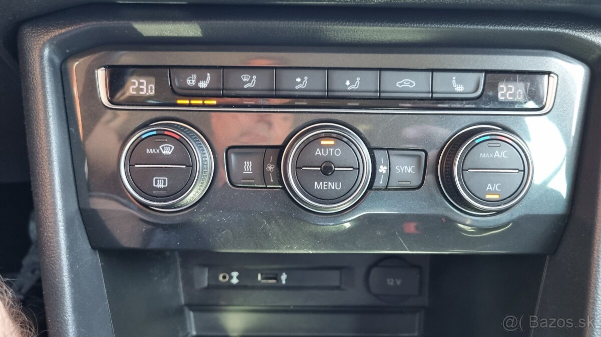 Volkswagen Tiguan 2,0 TDi 140KW 4x4 DSG7 Highline - 18