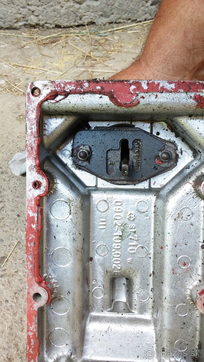 Polovica motora z Mutlicar Multikar M22 - 18