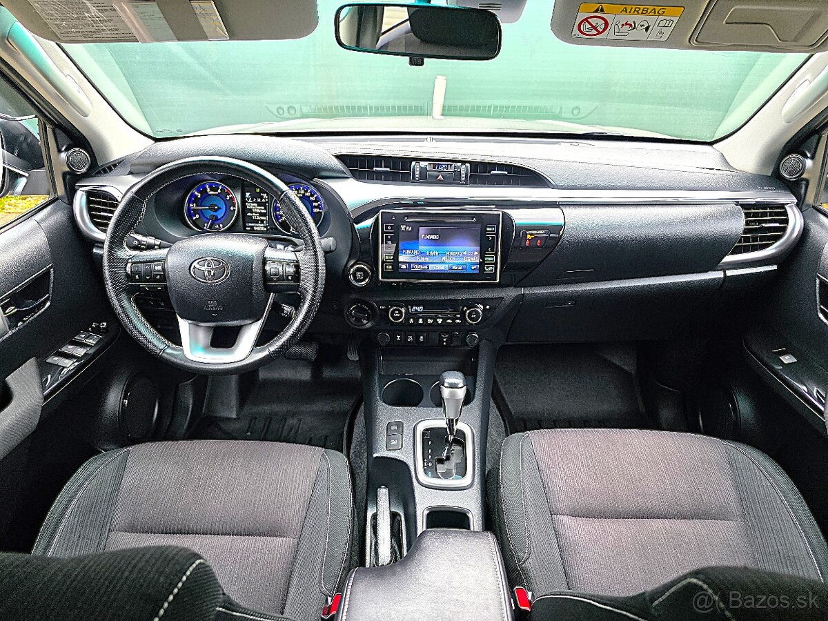 Toyota Hilux DC 2.4 I D-4D Executive A/T - 18