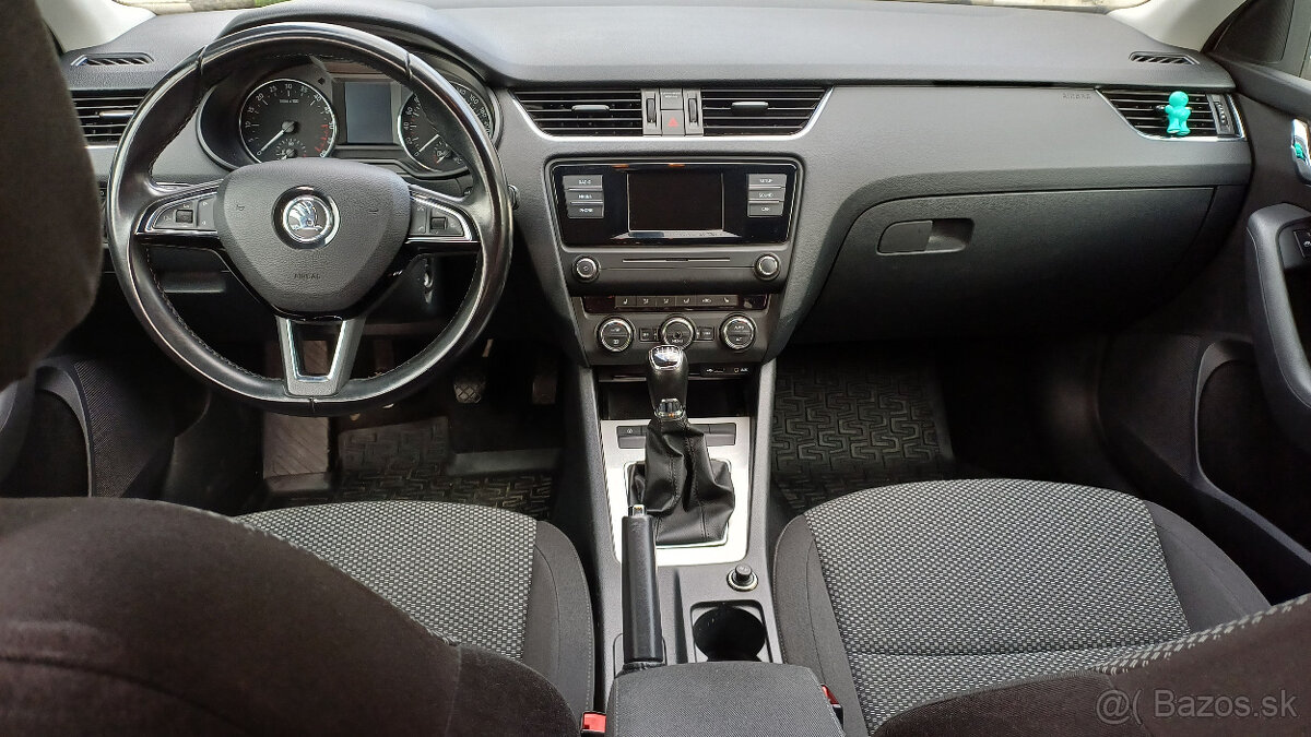 Škodu Octavia Combi 1.6 TDI (2017) - 18