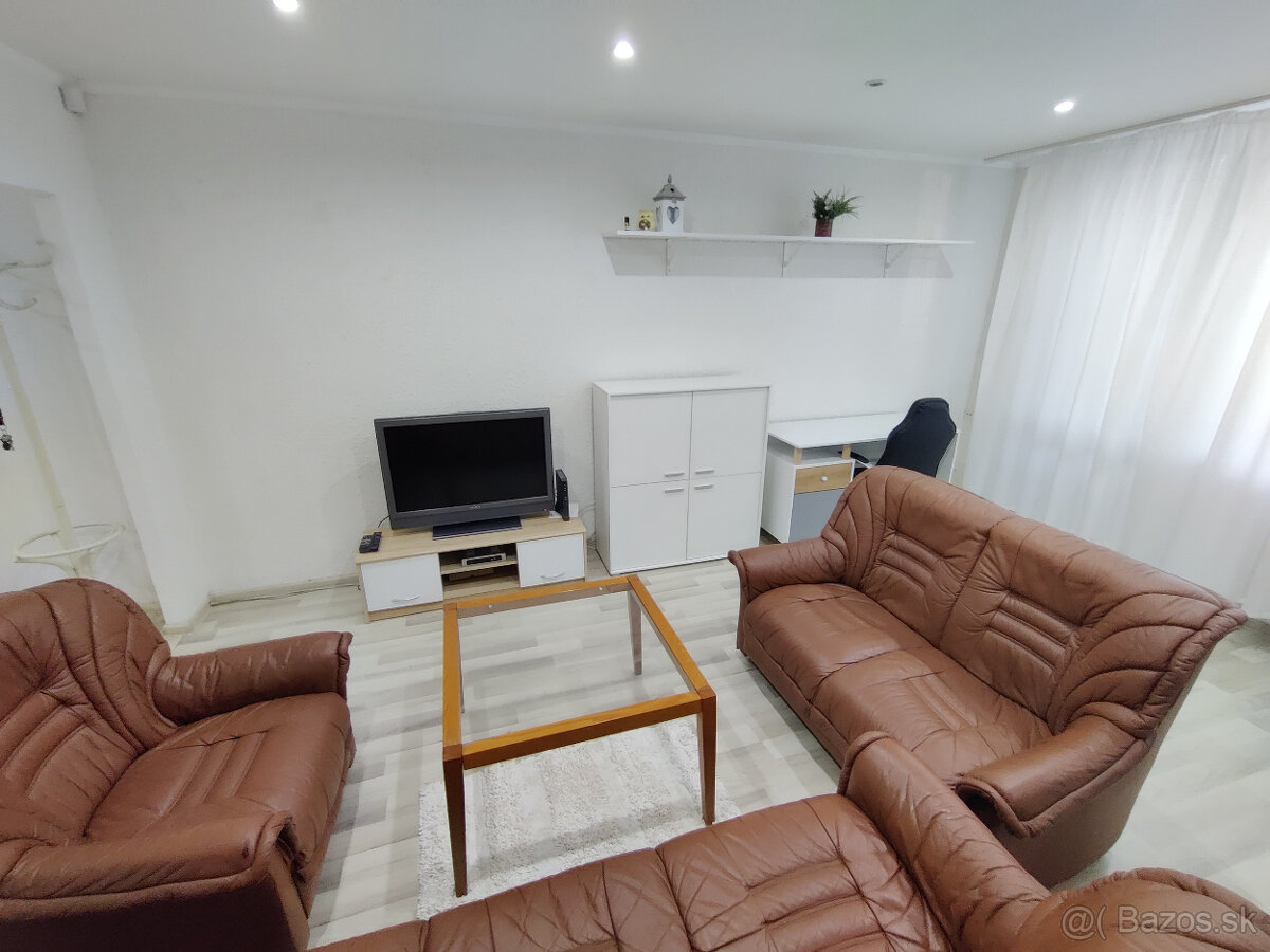 3 izb. blízko CENTRA, Kuzmányho, ul. Kpt. Nálepku, rekonšt. - 18