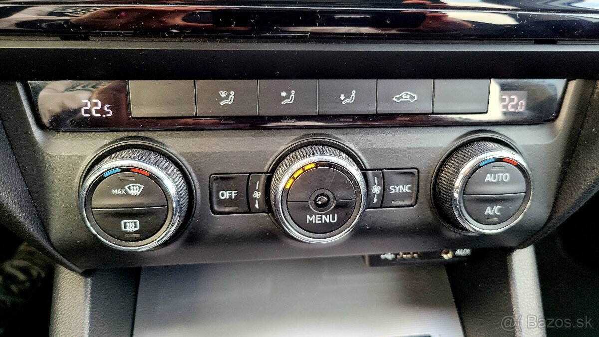 Škoda Octavia Combi 2.0 TDI Ambition DSG - 18