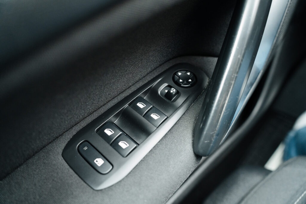 Peugeot 308 Break/SW 1.6 HDi AT6 - 18