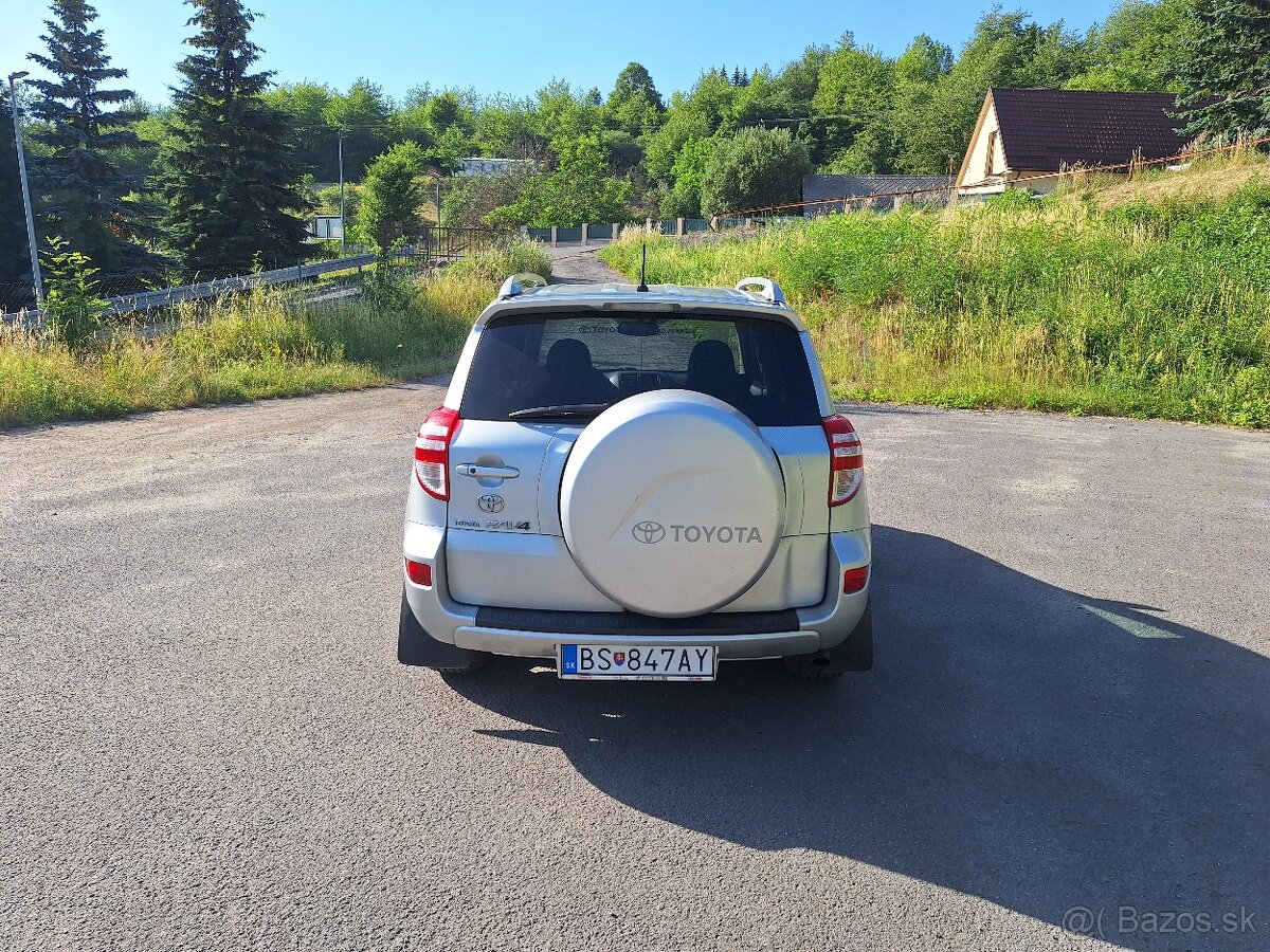 Toyota RAV4 2.2 D-4D 110kW 4x4 - 18