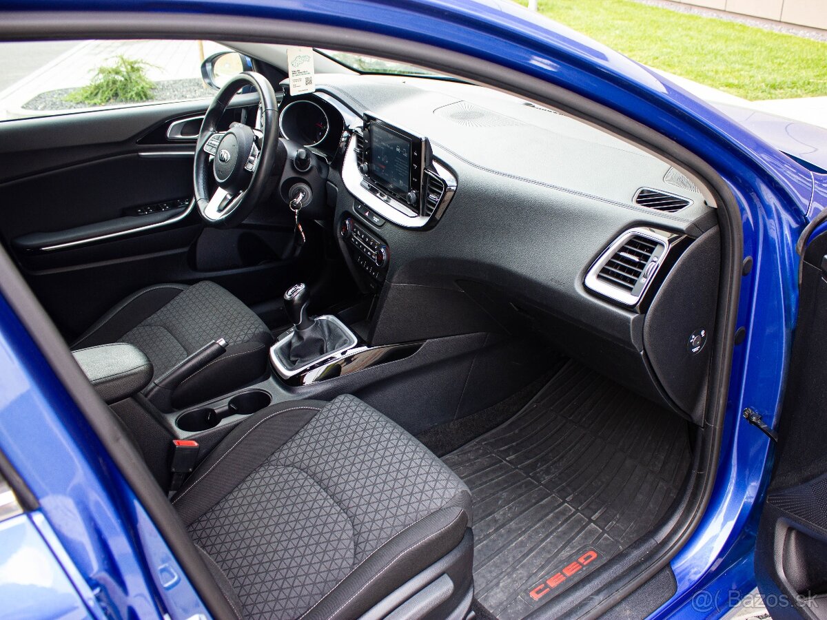 Kia Ceed SW 1.6 CRDi 136k Gold - 18