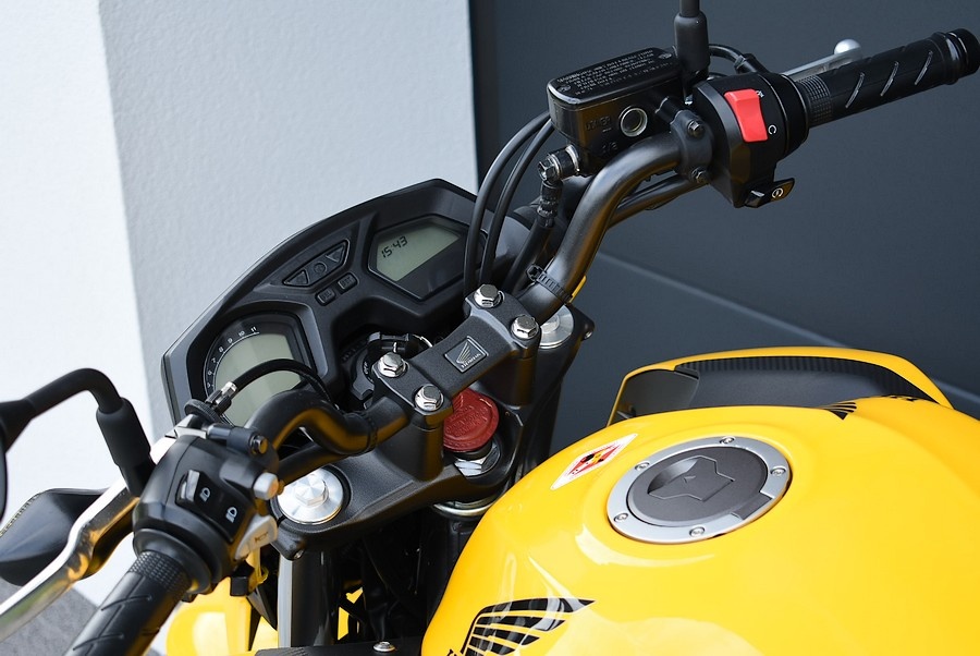 Honda cb 650 F ABS r. 2017 - 14 tis. km - povod SK - 18