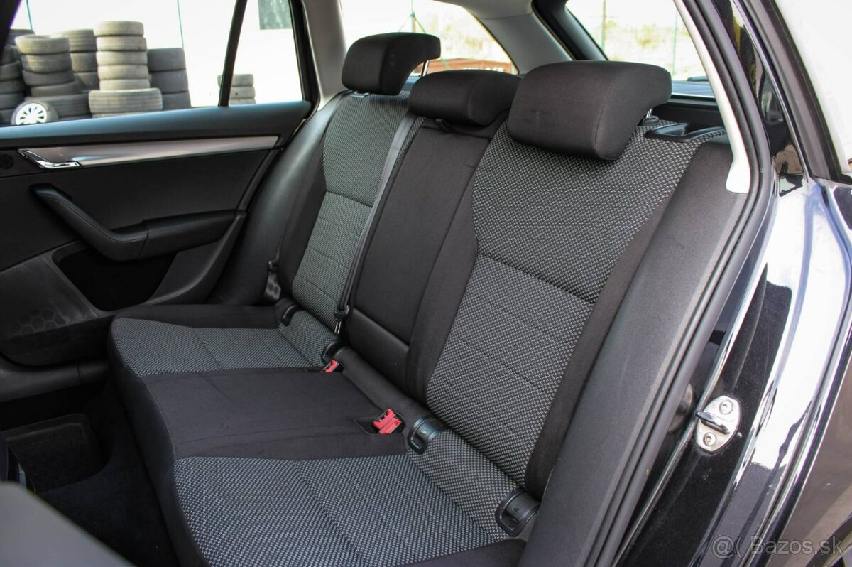 Škoda Octavia Combi 2.0 TDI JOY - 18