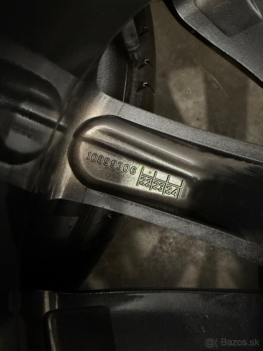 Letná sada 5x120 R19 , 235/45/19 MG Marvel - 18