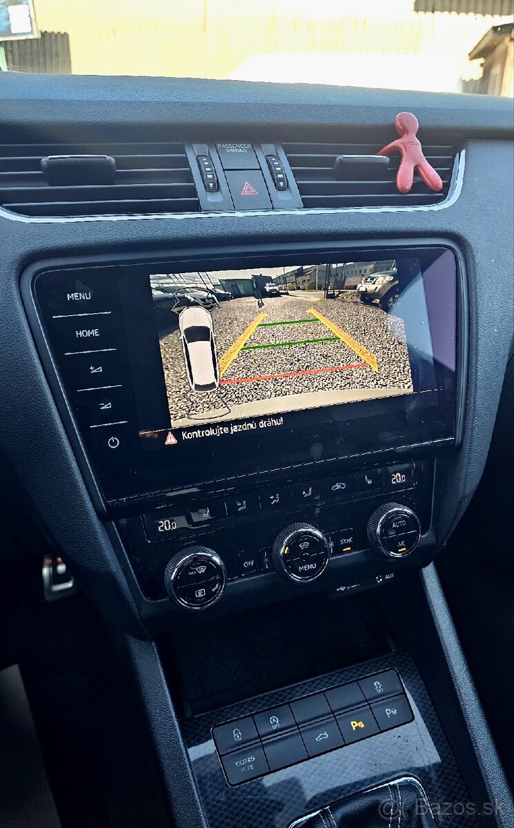 Škoda Octavia Combi 2.0 TDI RS DSG - 18