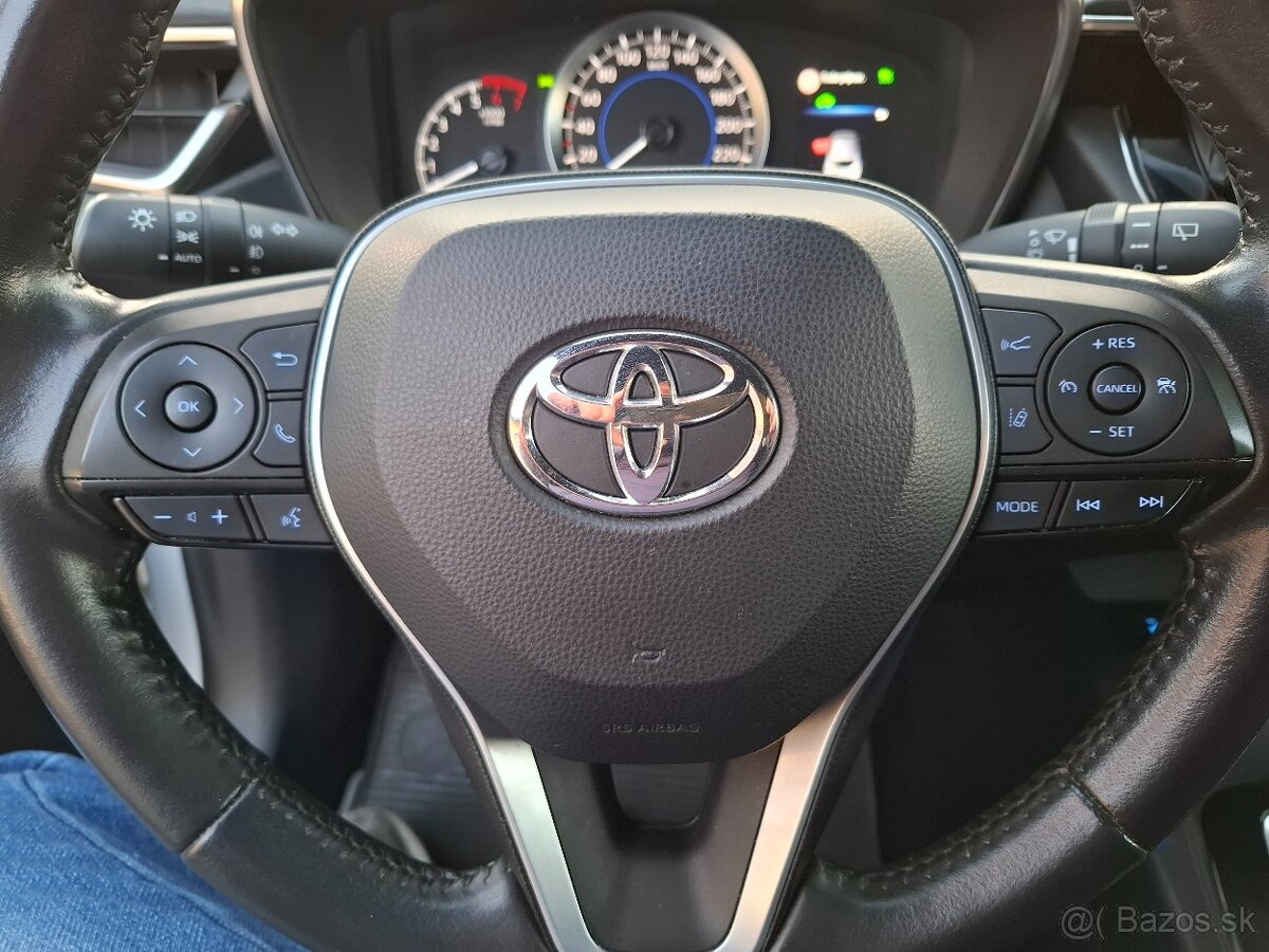 Toyota Corolla 1.8 Sport Hybrid - 18