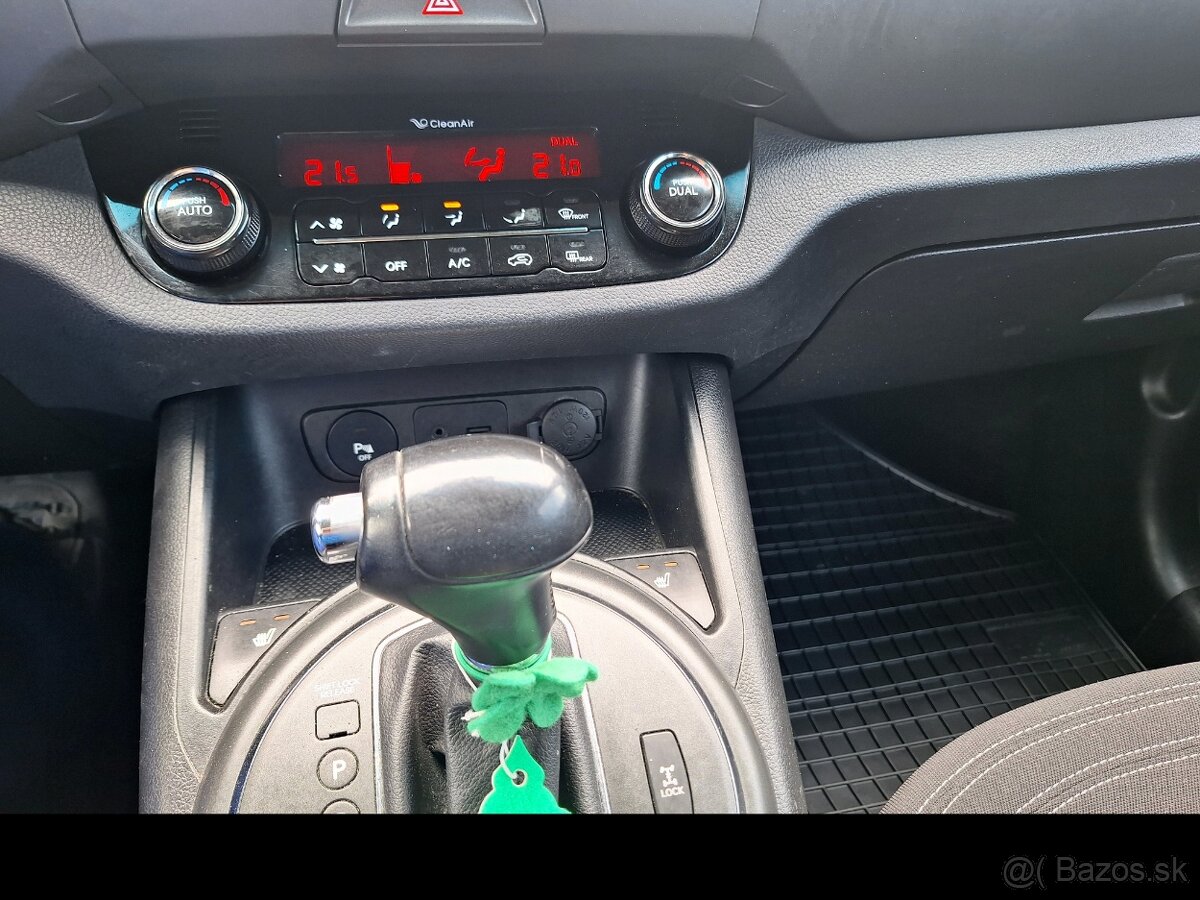 KIA SPORTAGE 2.0 CRDI 4x4 100 kw A/T automat - 18