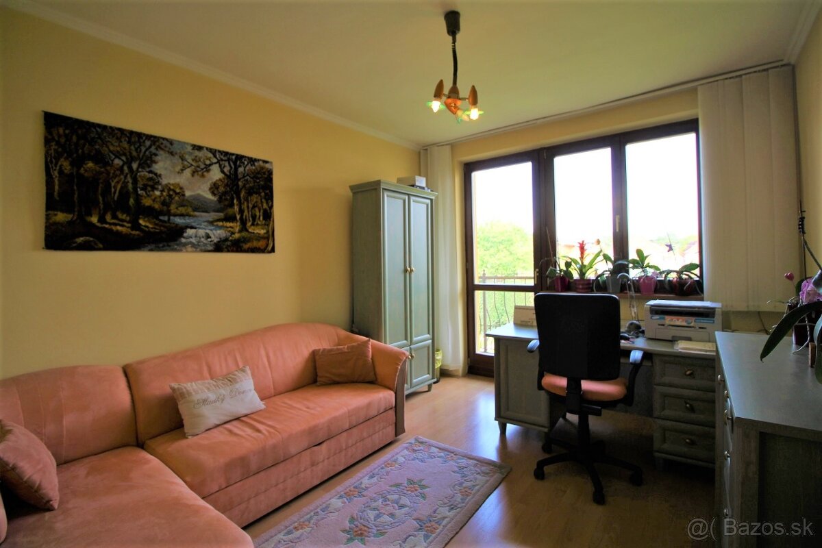 VYZÁLOHOVANÉ PREDAJ - RODINNÝ DOM - ZLATÉ MORAVCE - 18