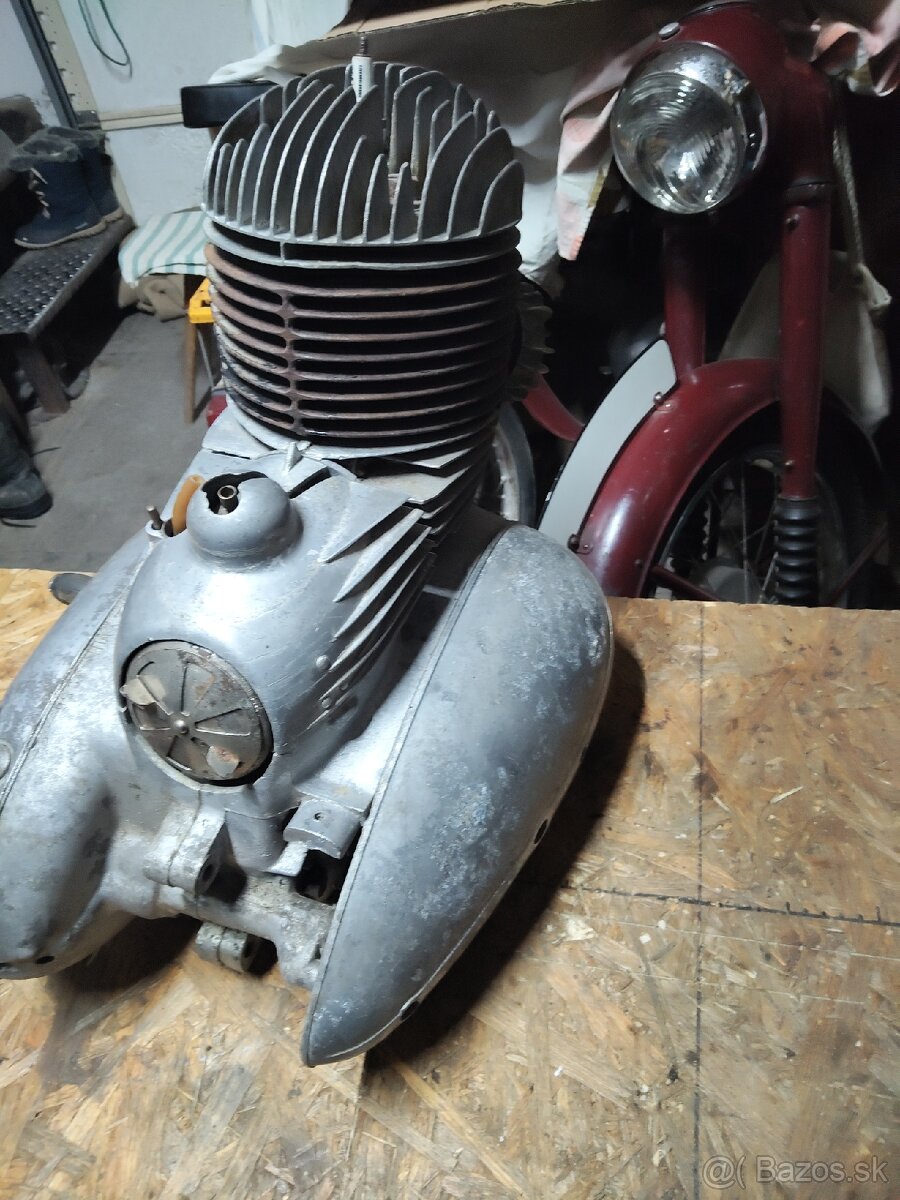 Jawa Perák 250, TP - 18