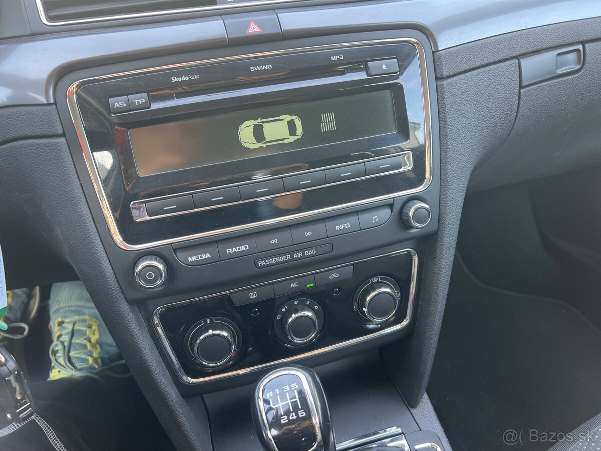 Skoda Superb 1.4 TSI 92kw Ambiente - 18