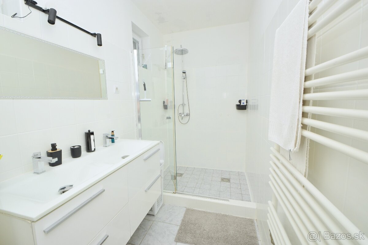 Predaj 5i rodinný dom s 1483 m2 pozemkom,pivnica, Dunakiliti - 18