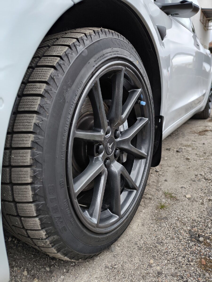 Najlepšia cena Predám Tesla Model 3, 2021, AWD, long range - 18