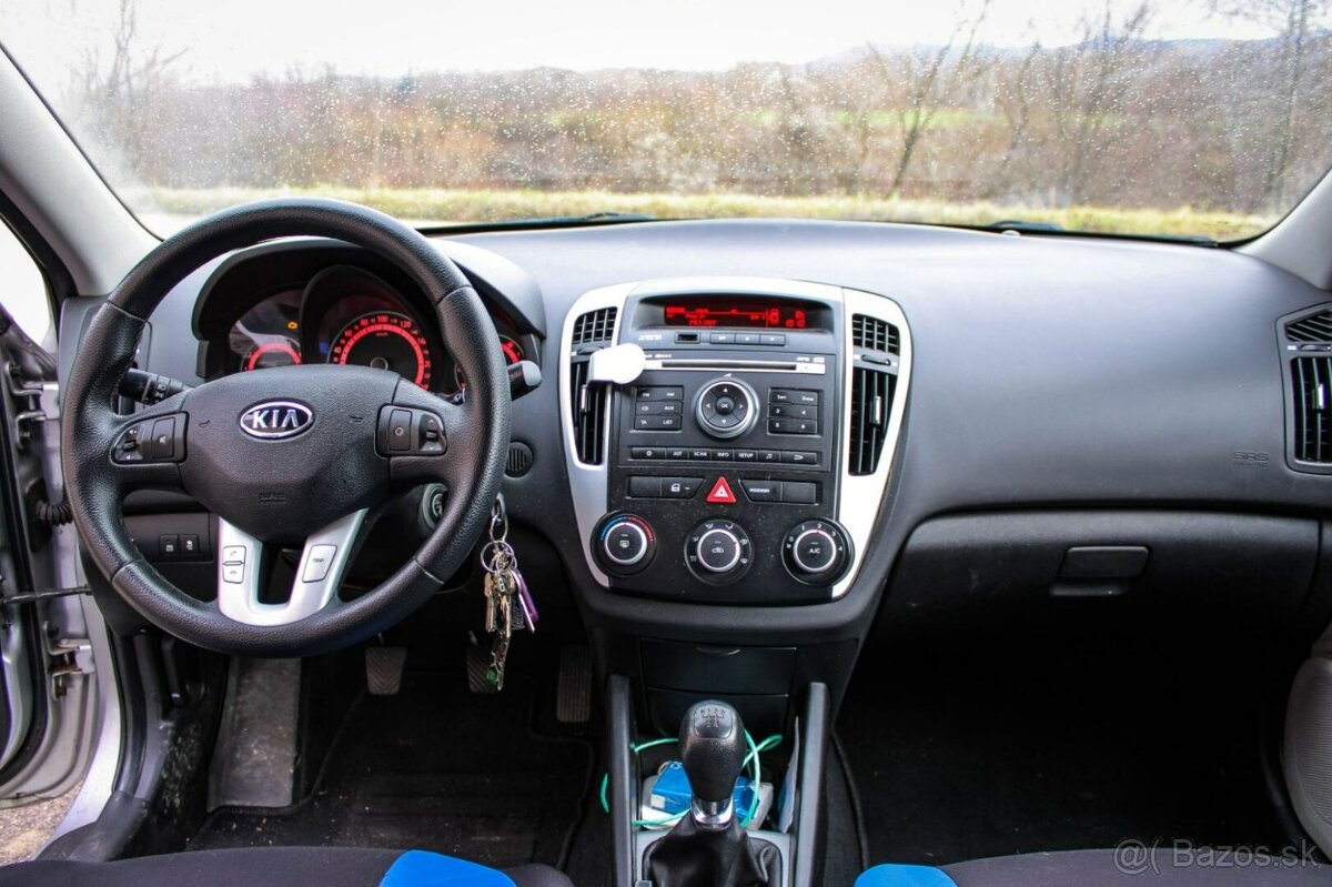 Kia Cee´d SW 1.4 CVVT 16V LX - 18