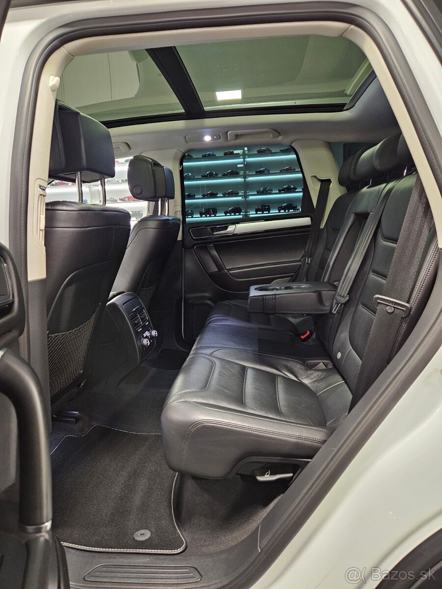 Volkswagen Touareg 3.0 V6 TDI R-line 150kw bez vzduchu - 18
