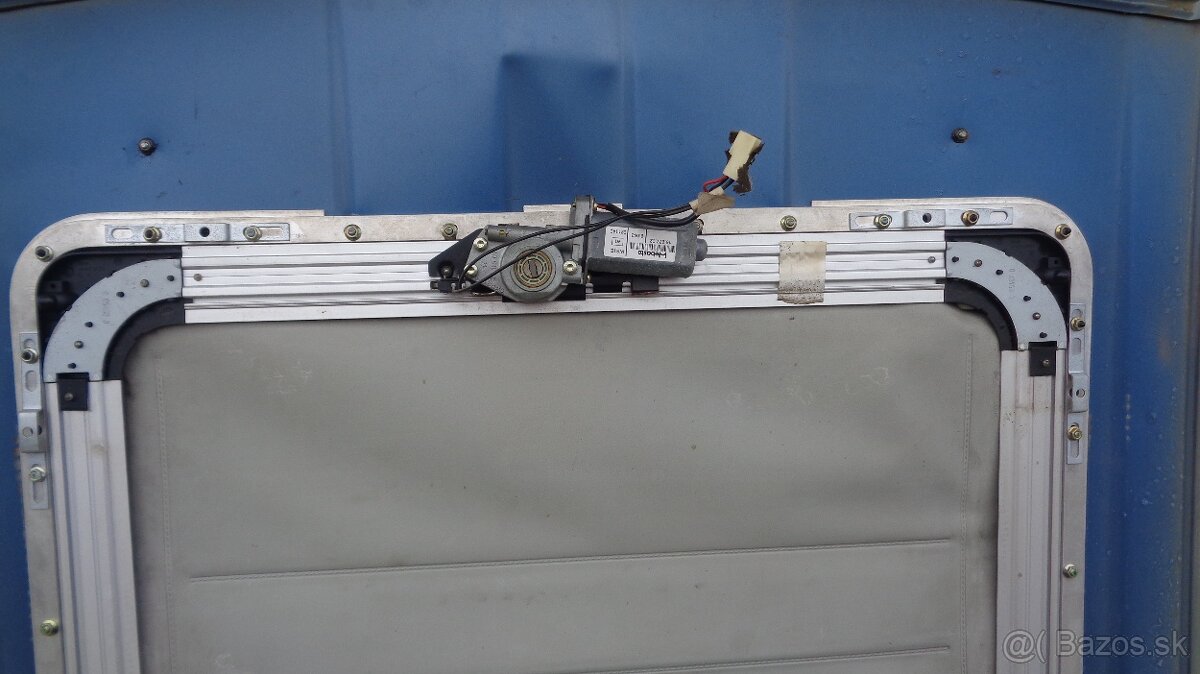 Suzuki Jimny časti karosérie + elektrická strecha - 18