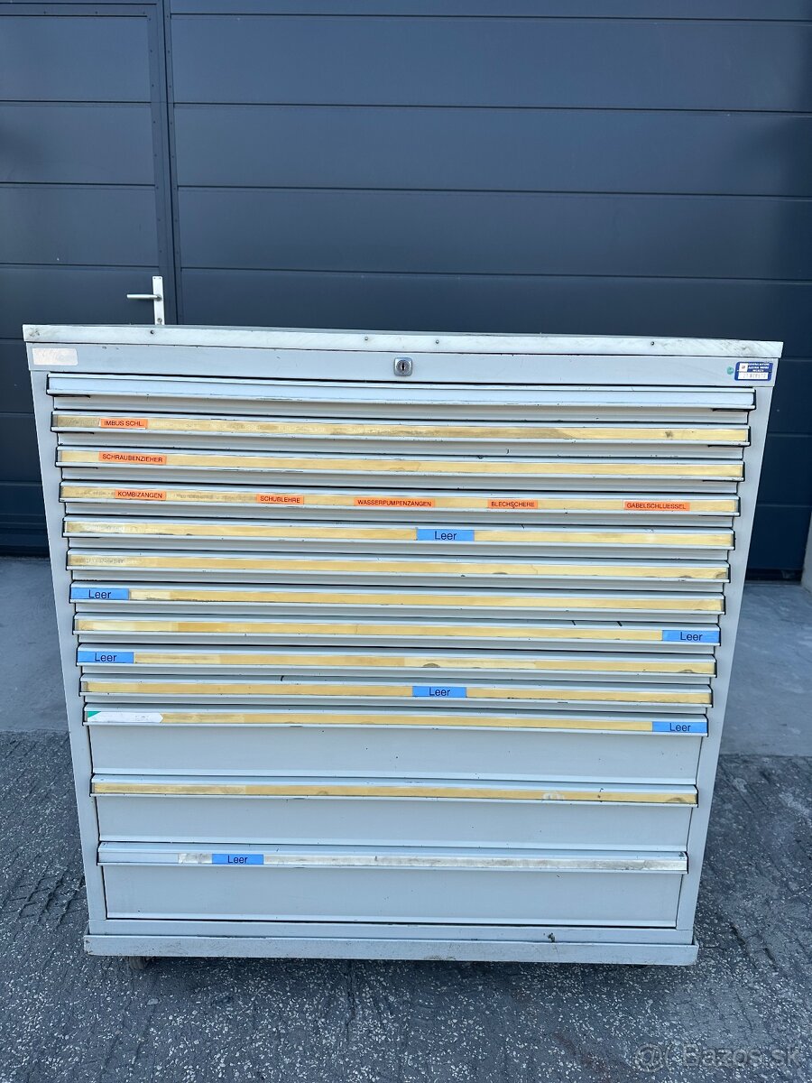 Skrina na naradie - 18