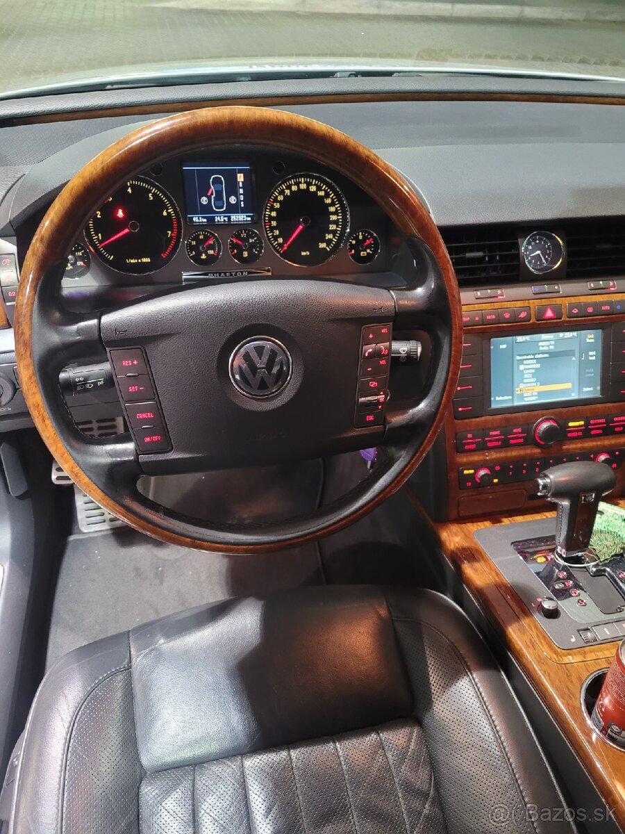 VW Phaeton 3,2L 177KW benzin V6 4motion - 18