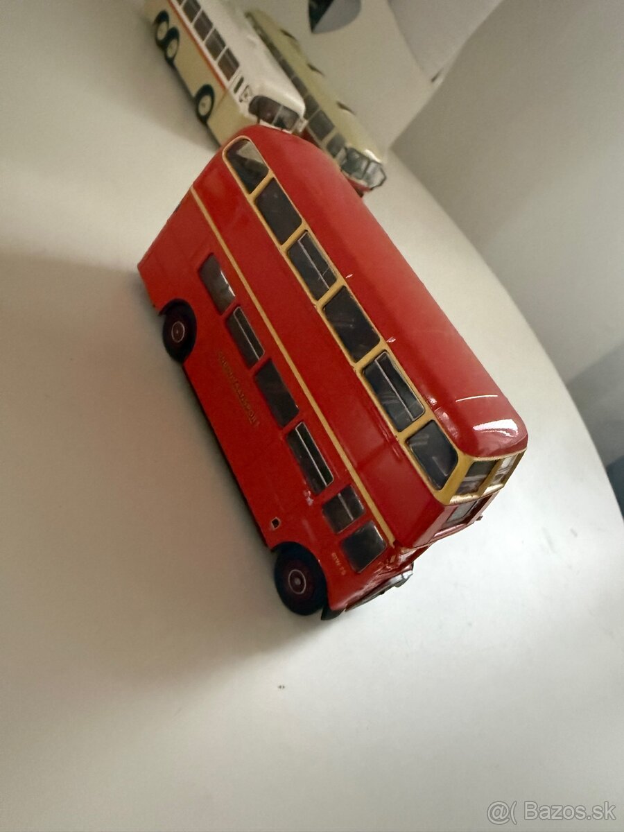 Autíčka modely - 18