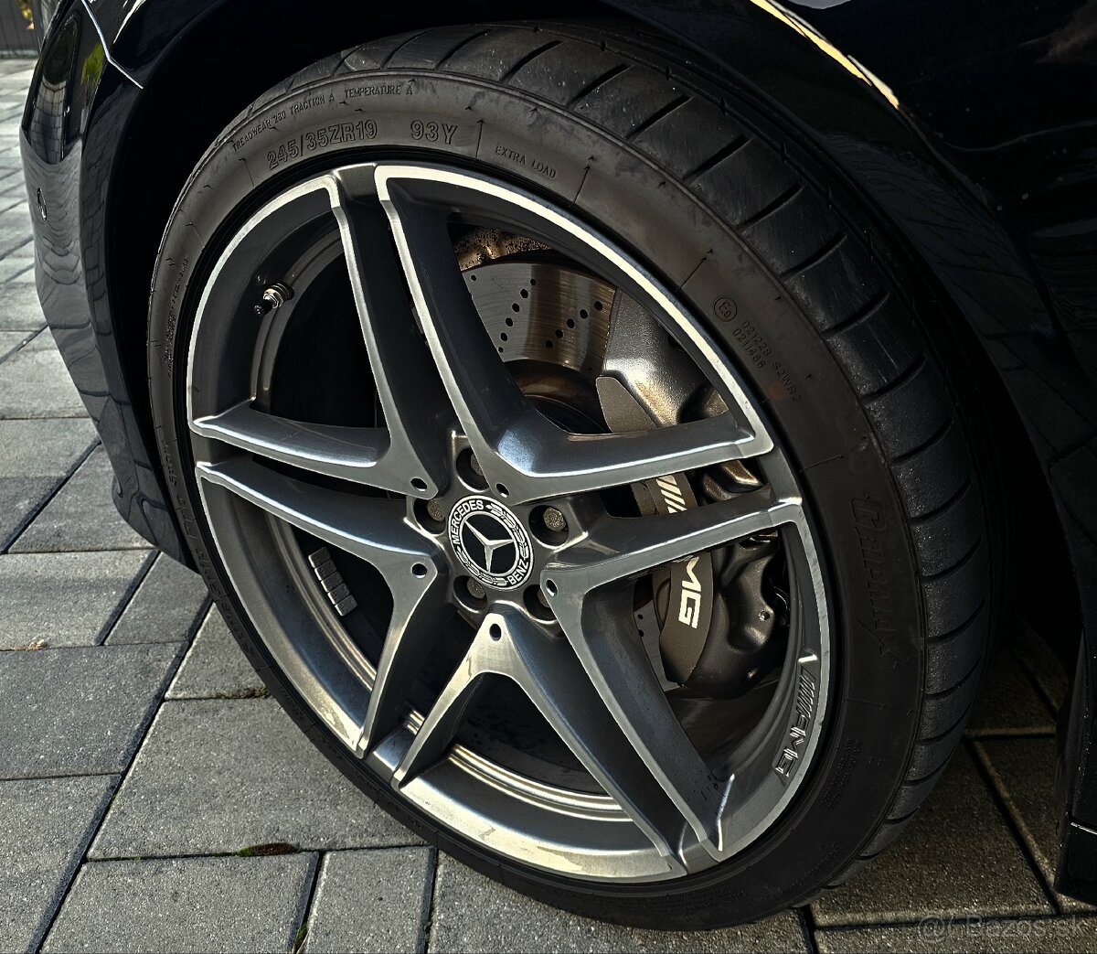 Mercedes-Benz C63 AMG 2019 - 18