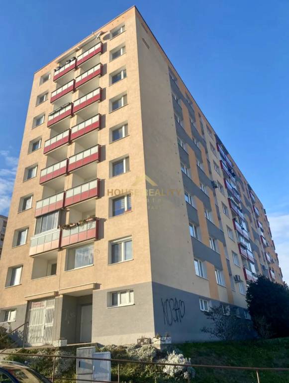 Pekný 3 izbový byt s lodžiou, ulica Nad Lúčkami, BA IV. Karl - 18