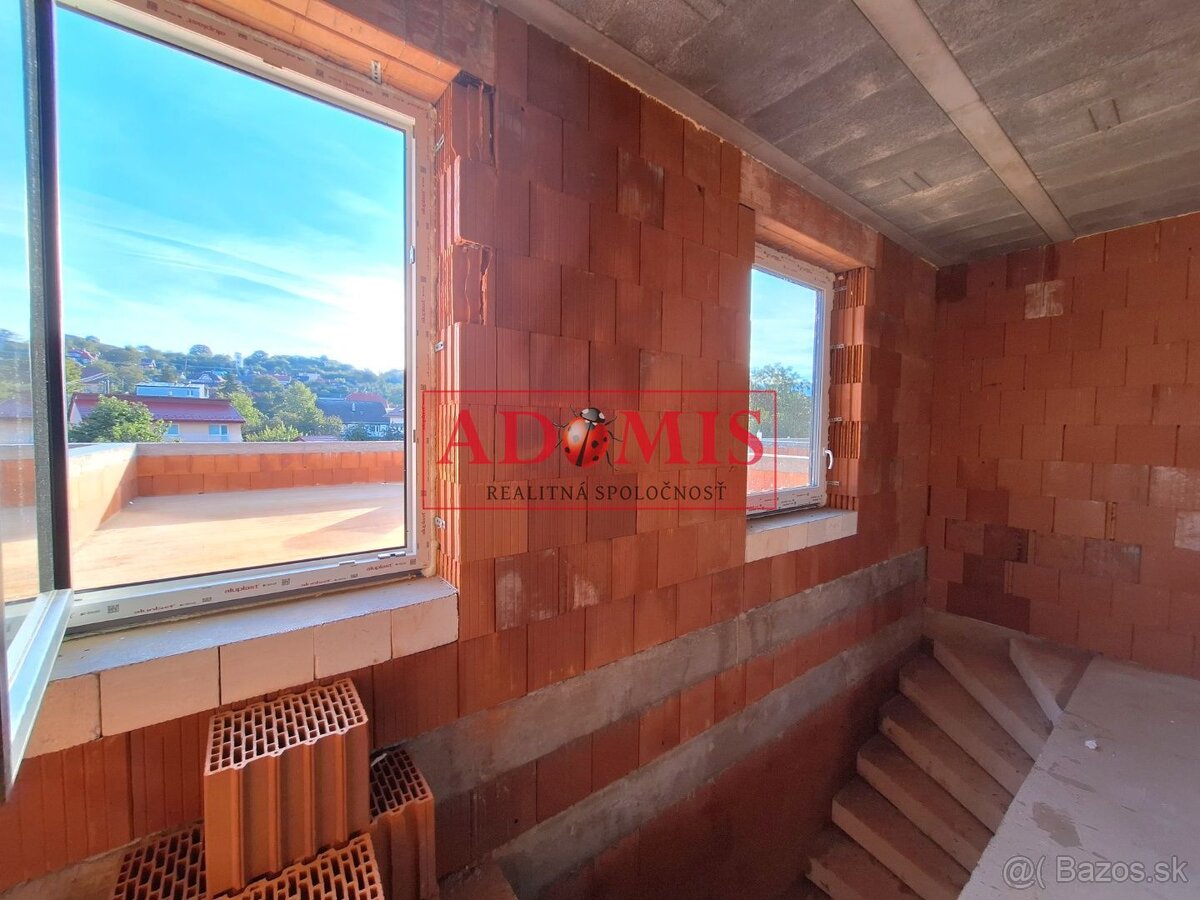 ADOMIS - predám exkluzívny 4-izbový tehlový dom 220m2,garáž, - 18