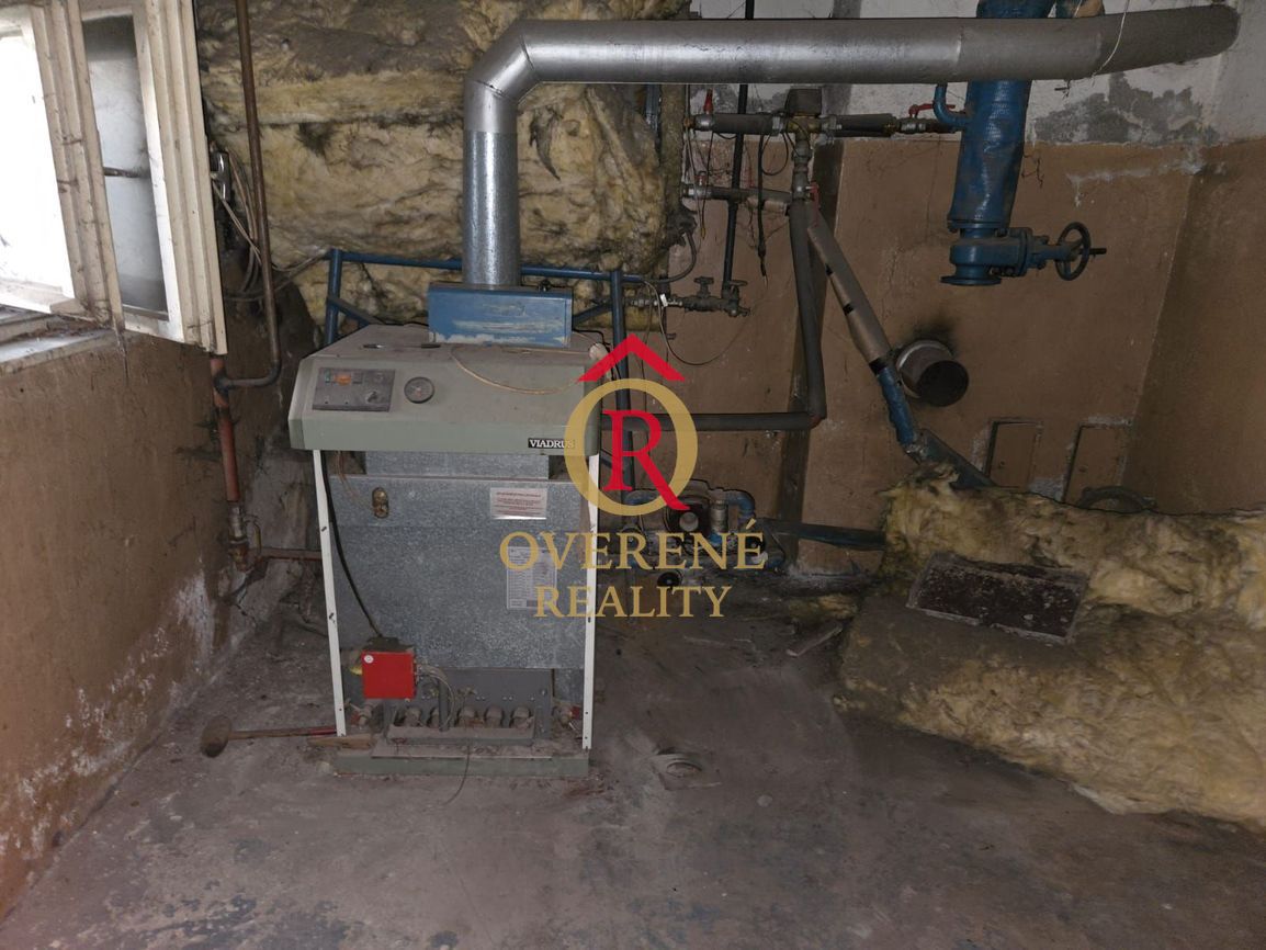 Exkluzívne na predaj dvojgeneračný rodinný dom - Revúca, Okr - 18