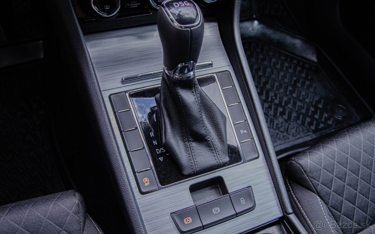 Škoda Superb 2.0 TDI SCR DSG - 18