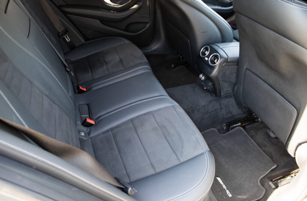 Mercedes Benz E 300 de T Avantgarde (2020) - 18