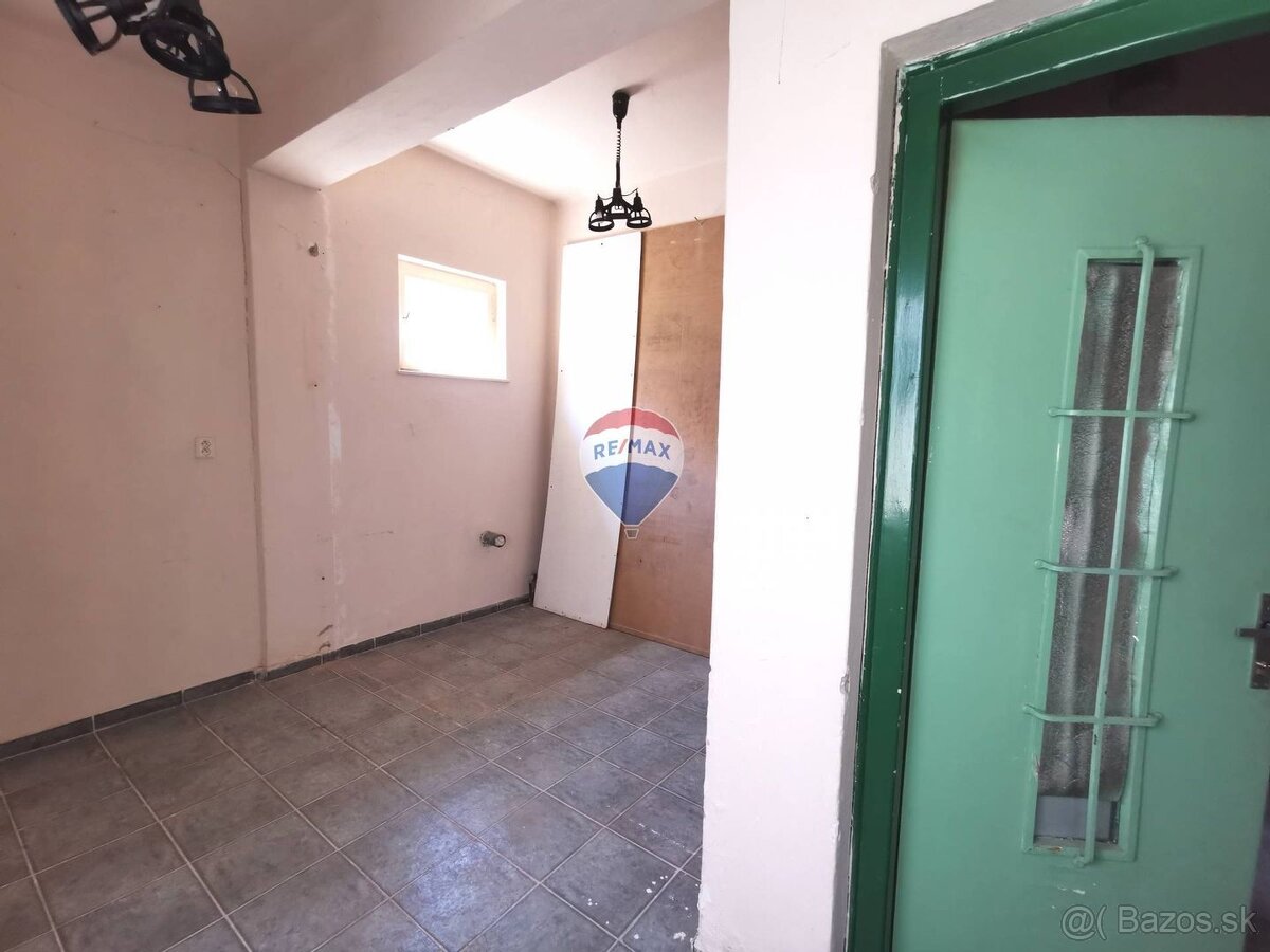 Rodinný dom 3+1 izbový, 565m2 pozemok, pri nemocnici Michalo - 18