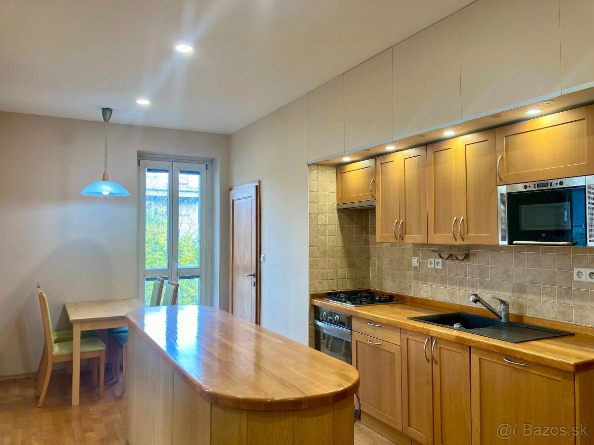 Realitný kancelária REALADR s.r.o. - 18