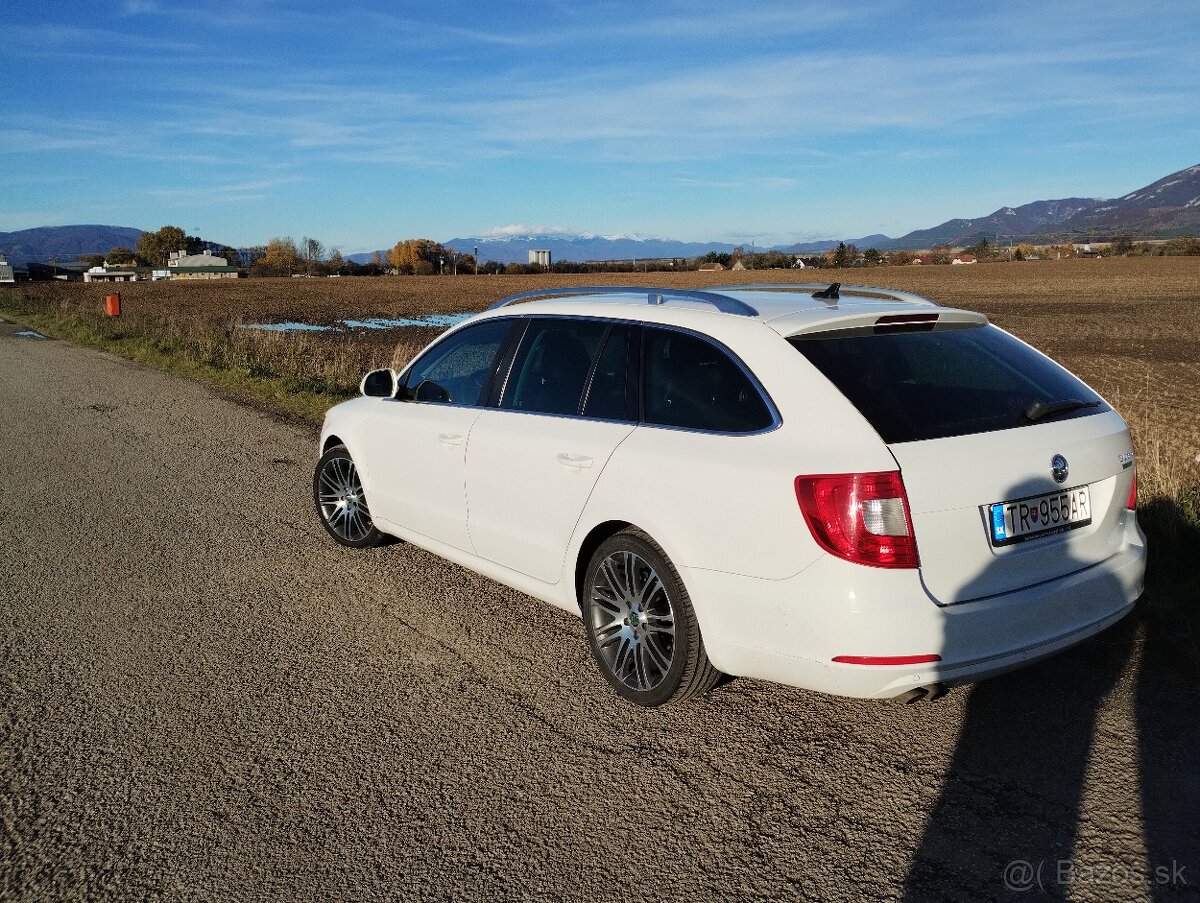 Škoda Superb Combi 1.6 TDI CR DPF Elegance GreenLine - 18