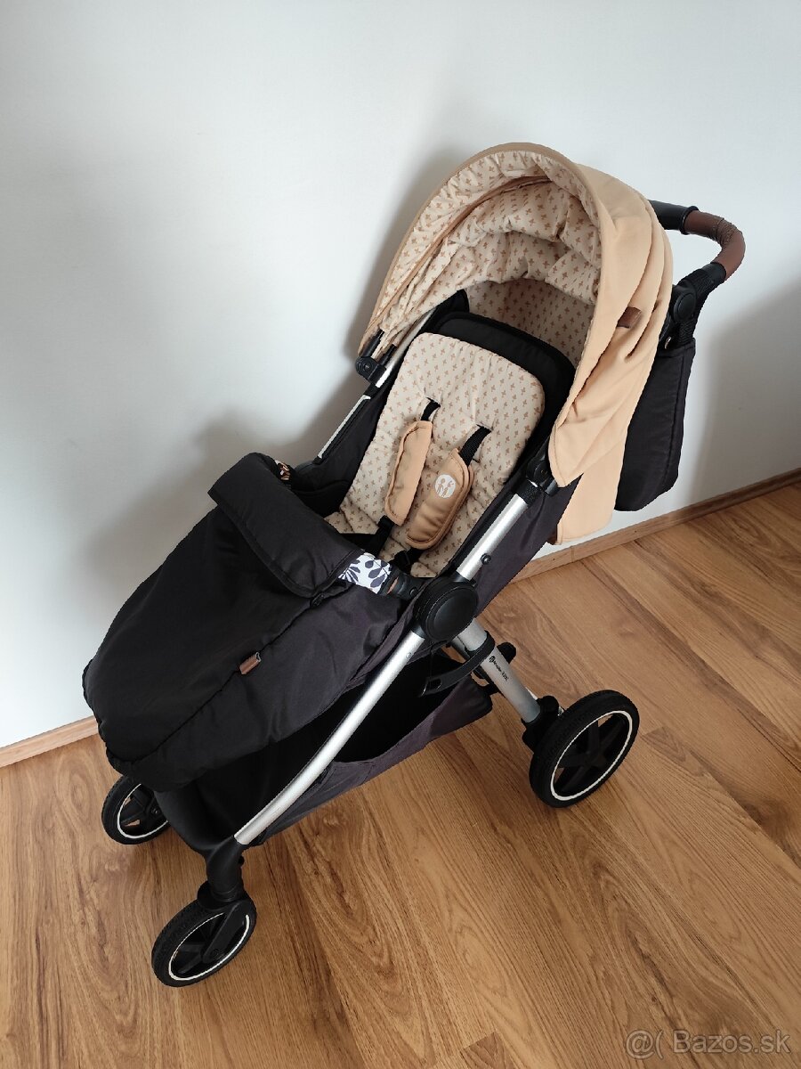 Športový kočík Petite&Mars Royal Heritage Bee - 18