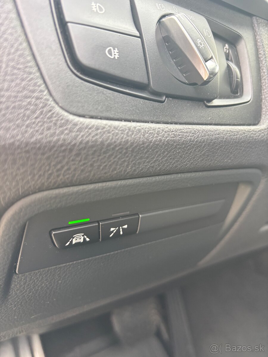 Bmw 320i f30 xdrive - 18