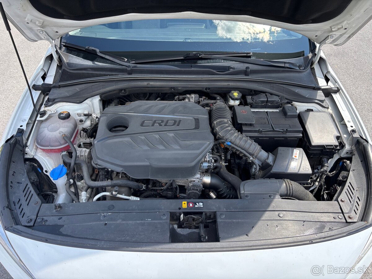 Hyundai i30 combi 2019 1.6CRDI 85kw plná vybava - 18