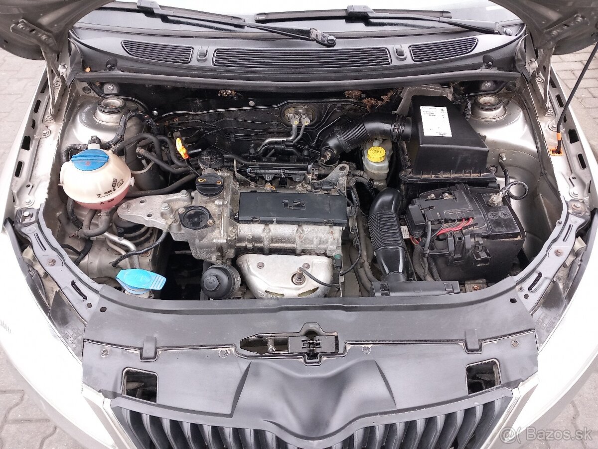 Škoda Fabia II Kombi 1.2 HTP ,51kW. Klima - 18