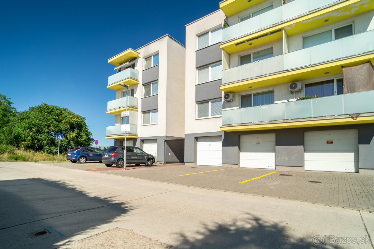 Na predaj 3-izbový byt v Senci na Slávičej ulici - 18