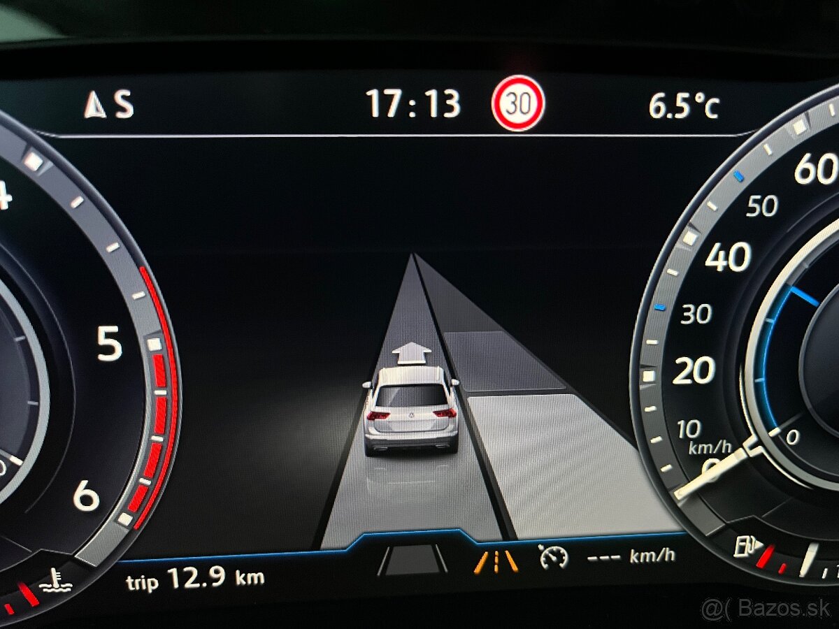 VW Tiguan R-line - 18