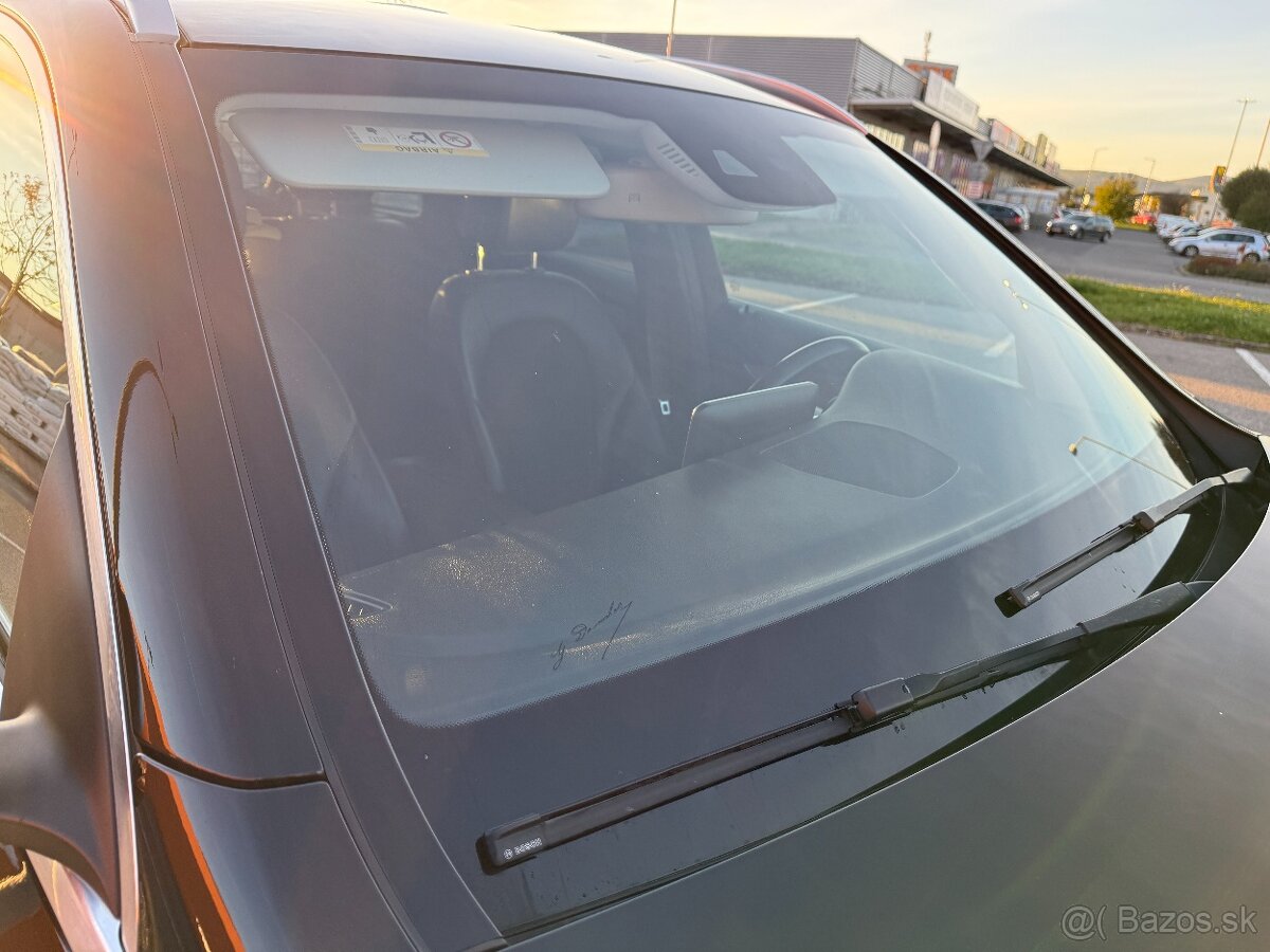 Mercedes GLC 250d 4MATIC A/T AMG line - 18